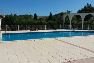 Image de Pavillon avec Terrasse, Piscine et Bbq - 600m Plage, 4 Pers