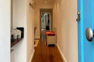 Image de Charming and beautifully presented 2 bed house in Little Chelsea