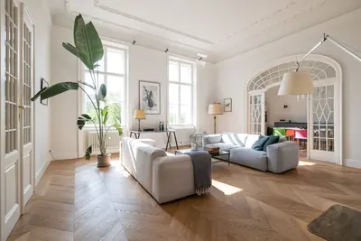 Image de 2-Bedroom Apartment with Private Library