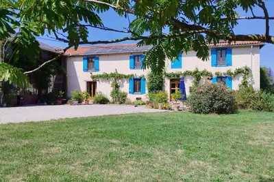 Image de Gîte Périssée, 6 personnes, très spacieux pays Coteaux Bigorre, pied des Pyrénées