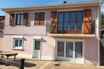 Image de Maison Familiale Avec Piscine