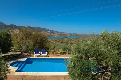 La Zarza - Deux Chambres Villa, Couchages 4