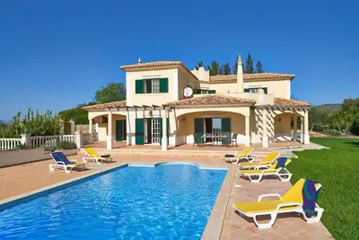 Image de Villa Gomes - Trois Chambres Villa, Couchages 6