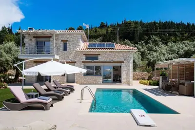 Image de Mirto - Trois Chambres Villa, Couchages 6