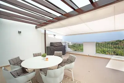 Image de Appartement de vacances Ojen pour 1 - 4 personnes avec 2 chambres à coucher - Appartement de vacance