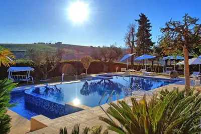 Image de Villa Vittoria - Villa de vacances avec piscine privée à 7 km de la mer dans les Abruzzes