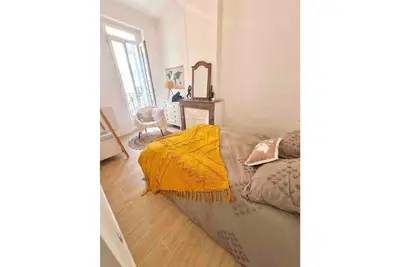 Image de Charmant T2 Haussmanien centre ville