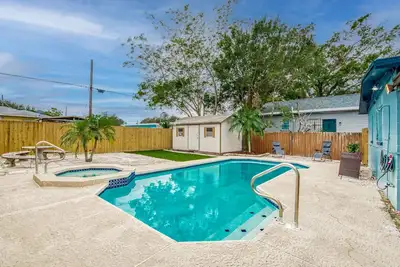 Image de Adorable Oasis - Pool + Arcade - Ace Location