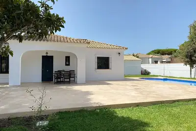 Image de Casa con Jardín Cerca del mar Ideal Para Familias