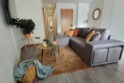 Image de Ao Lado da Estação do Metro!