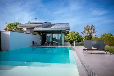 Image de [Luxury] Villa Rubin with Pool, Gym & Spa