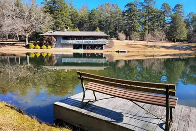 Image de Tree Top Retreat minutes from the airport and downtown Asheville