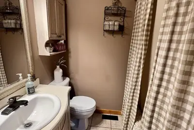 Image de Peaceful country with convenience of city