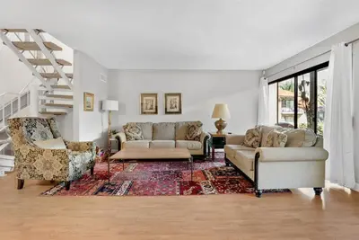 Image de Carlsbad Hideaway. Pool, Spa, Bbq. Walking to restaurants/shops