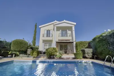 Image de A 3 bedroom villa with a private pool, 5 minutes from the Beach!