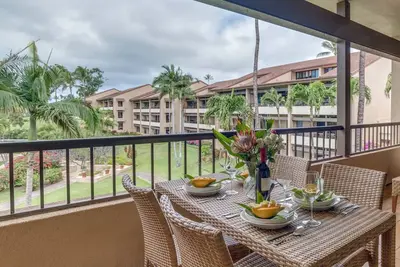 Image de Kaanapali Royal G-301:  “Sale” into Whale Season with Reduced Rates!