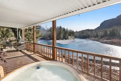 Image de South Fork Lodge - Two riverfront apartments