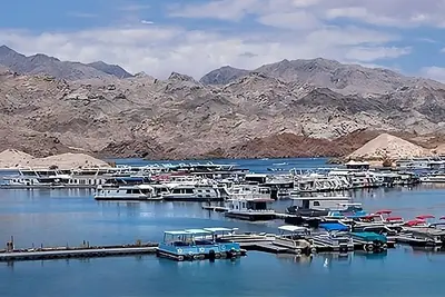 Image de Edgewater Casino Resort, 4 x Sedona Pool View Queen Non Smoking Room