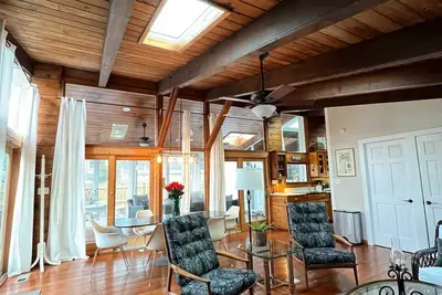 Image de New Listing! Pet friendly, Rehoboth by the Sea home, 1. 5 blocks to the beach!