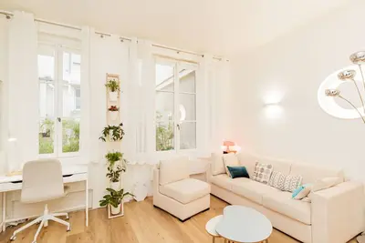 Image de Paris 7e – 50m² lumineux – Tour Eiffel à pied