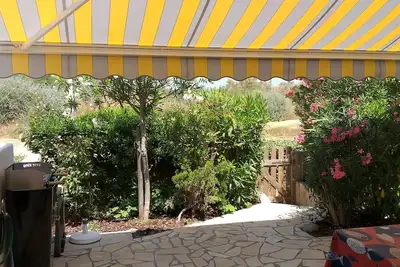 Image de Newly renovated vacation home with conservatory only 250 meters to the beach.