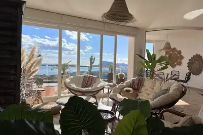 Image de Boutique Penthouse    • >>->-> Adults Only