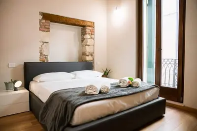 Image de Maison moderne et confortable à 30 mètres de l'Arena