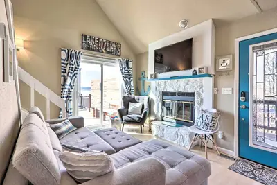 Image de Dock + Slip: Lakefront Linn Creek Home!
