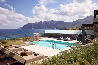 Image de Kalloni - Trois Chambres Villa, Couchages 6