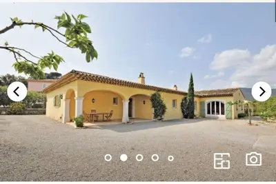 Image de Charmante villa avec bain à remous