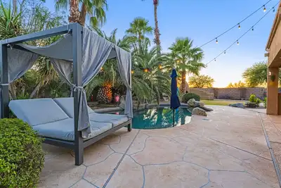 Image de Super Bowl Vaca Spot! Resort style oasis 12 miles from State Farm Stadium!