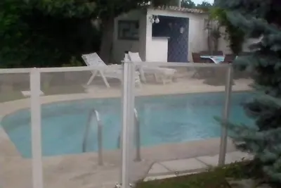 Image de House Morieres Les Avignon Pool  6 Person