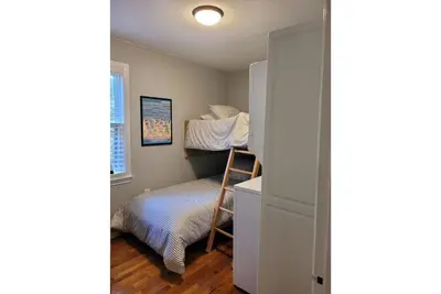 Image de 4 bedrooms, Pet Friendly, short walk to Southern Brewing Company.