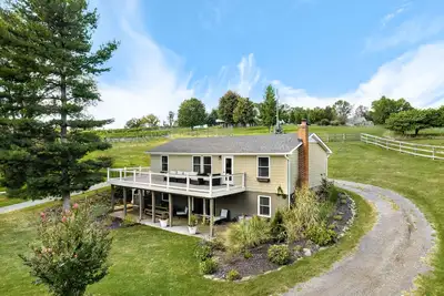 Image de Vineyard Cottage at Tranquility Farm