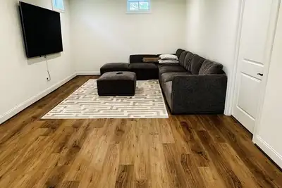 Image de Brand New Custom 2br-2bth 1500sqft Basement