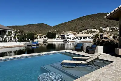 Image de \"Casa EnLago” Free Heated Pool, Pontoon Boat, Fishing, Mini Golf!