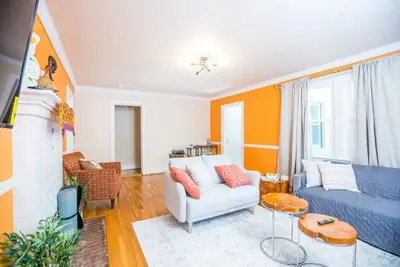 Image de Downtown Durham Getaway: Spacious 3 Bedroom Home