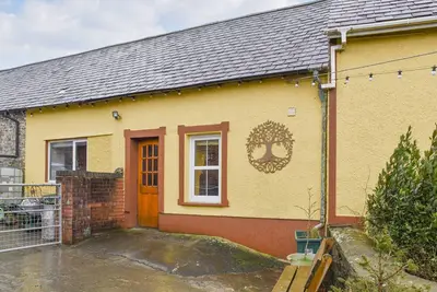 Image de 1 bedroom accommodation in Llanfynydd