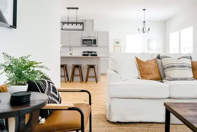 Image de Bright & Cozy 3br Cottage in the Heart of Brenham