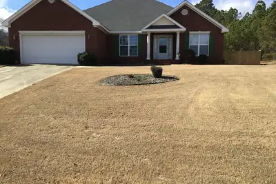 Image de Recently Reduced! Masters rental. 4 Br 2800 sq ft home, just 5 mi from  Masters