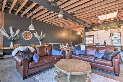 Image de Upscale Loft in the Heart of Dtwn Springfield