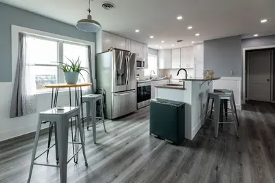 Image de Sand Life - Pelican's Upper Deck!