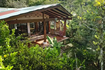 Image de Spacious house on a family run animal and horse farm