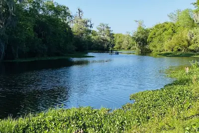 Image de Relax+Explore at the Berry Farm Fort Ogden {pet friendly}