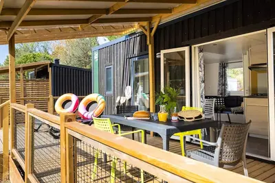 Image de Homeflower Premium 29m²  (2chambres) + Tv + Lv + Terrasse couverte + Draps inclus + Quartier piéton 4 personnes