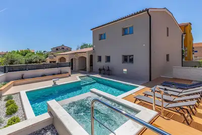 Image de Belle maison à Medulin avec sauna