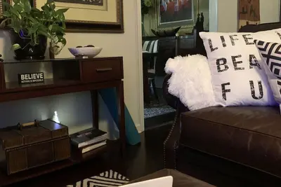 Image de Perfect for Families and Pets! Large Outdoor Space for Relaxing and Entertaining