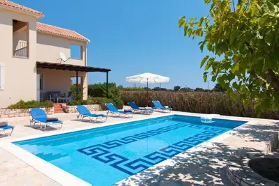 Image de Private villa with pool 5 minutes from the beach and close to tavernas in Skala,