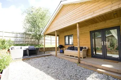 Image de Lovely Lodge on one floor in Country setting