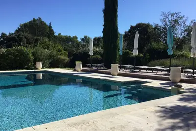Image de Villa Maya : grande villa et piscine incroyable au pied du Luberon
